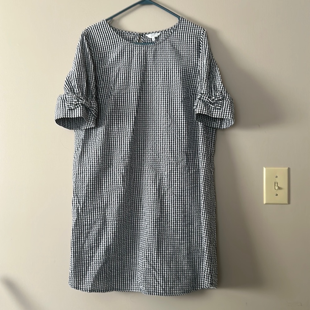 Crown and Ivy dress